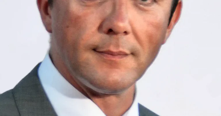 Peter Serafinowicz Cast as Peeves in HBO Harry Potter Series